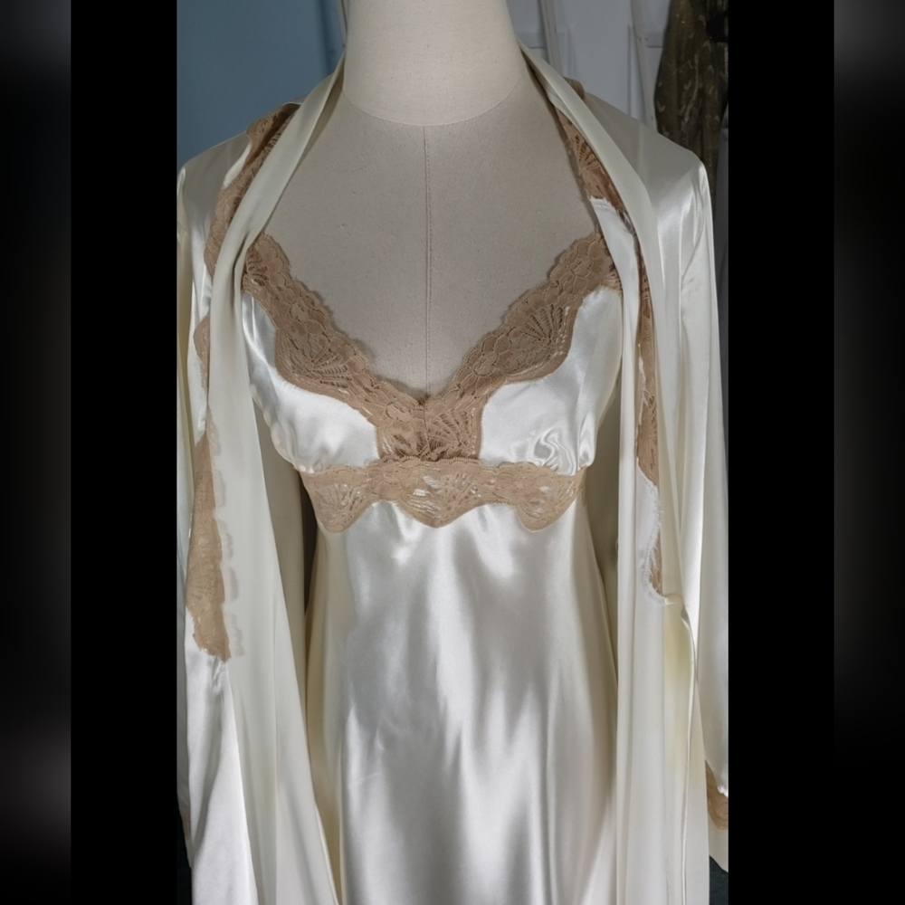Satin White 2 Piece Peignoir Set M/L Robe Gown Lace Bridal Honeymoon Cocquette - Picture 5 of 14